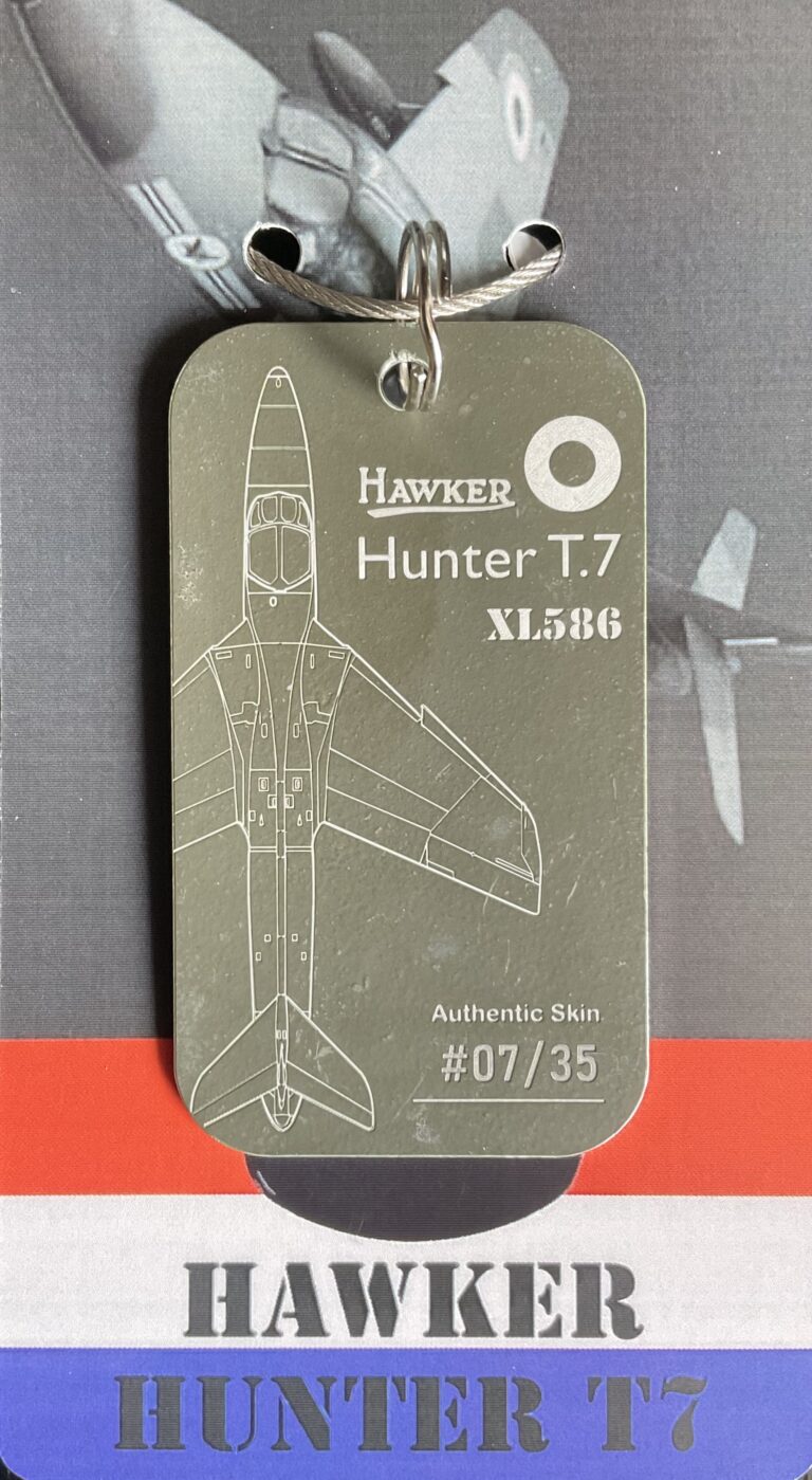RAWTAG / SKYLINE TAGS HAWKER HUNTER T7 XL586