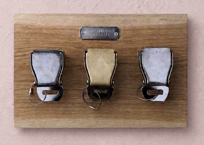 AVIATION AFTERLIFE TRIPLE SELT BELT KEY RACK